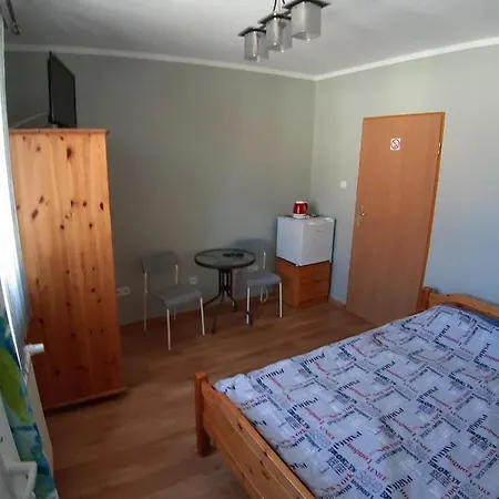 Pokoje Goscinne Zacisze Rowy  Exterior photo
